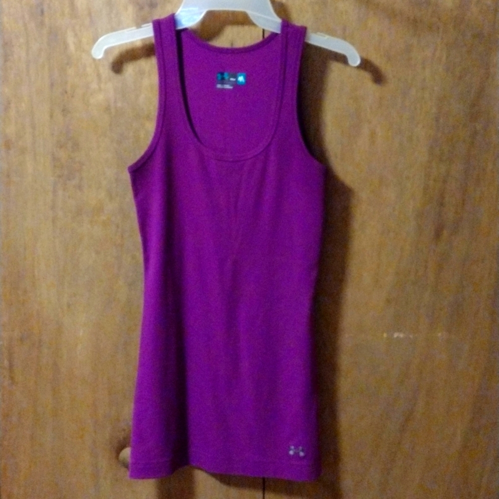 UA ribbed tank